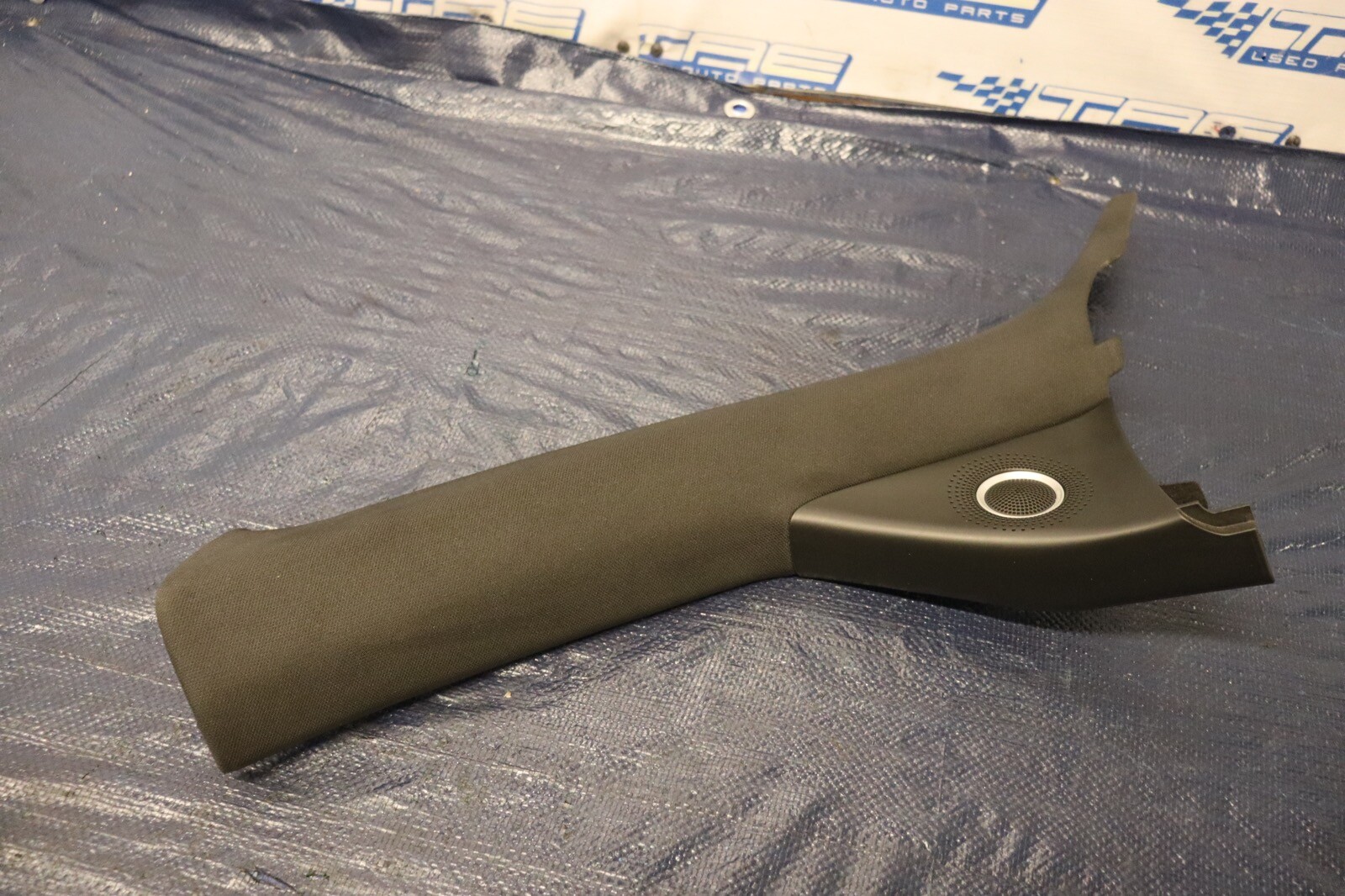 2012 AUDI R8 5.2 QUATTRO SPYDER V10 OEM LH/RH WINDSHIELD PILLAR TRIMS #1256