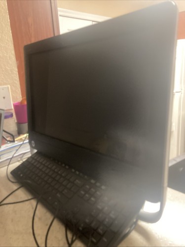 HP TouchSmart 320 AMD E2 @ 2.4GHz 4GB Ram 1TB HDD 20" Touch All-In-One Win 10 - Afbeelding 2 van 6