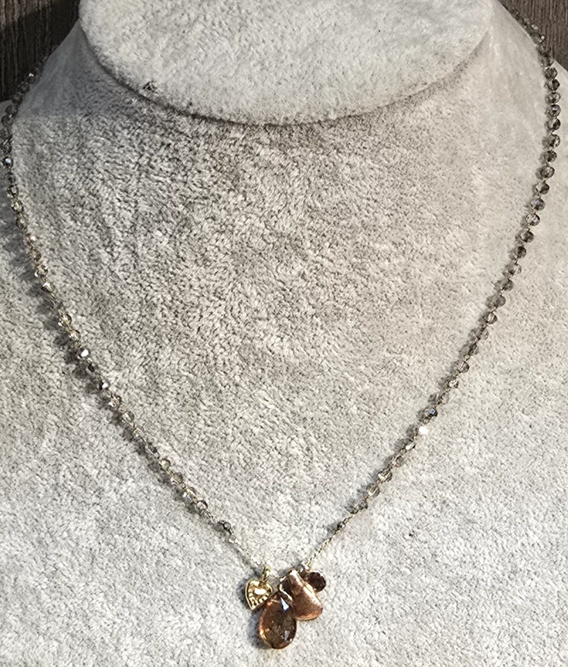 Collar Anthropologie Serefina Dijes Multi Tono Chapado en Oro Cuentas Gris Citrino Foto 2 de 4