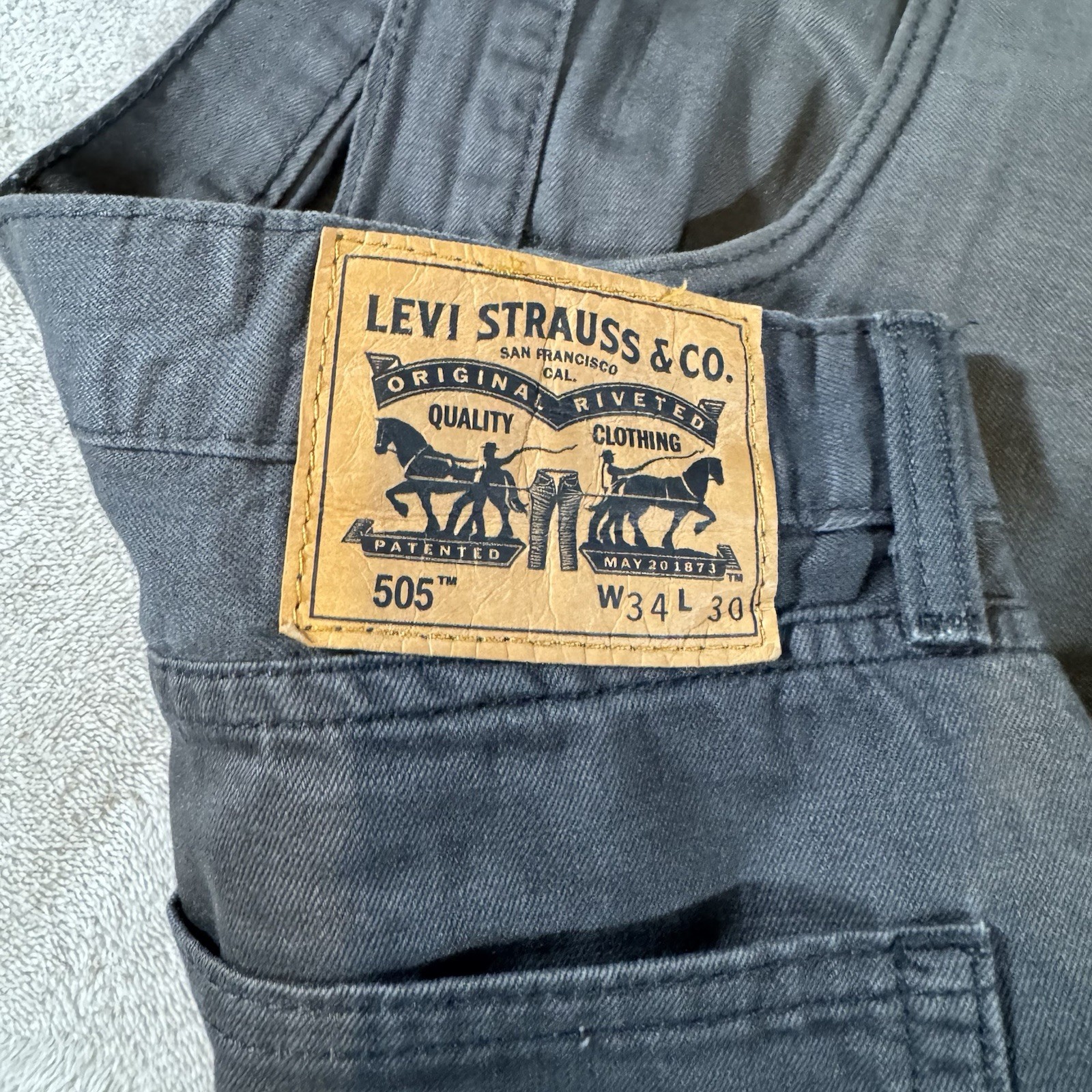 Levi’s 505 Jeans Men’s 34x30 Gray 100% Cotton White Tab