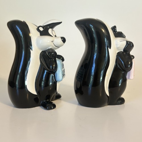 Juego de saleros y pimenteros Warner Bros. Pepe Le Pew & Penelope 1999 de colección - Imagen 2 de 7
