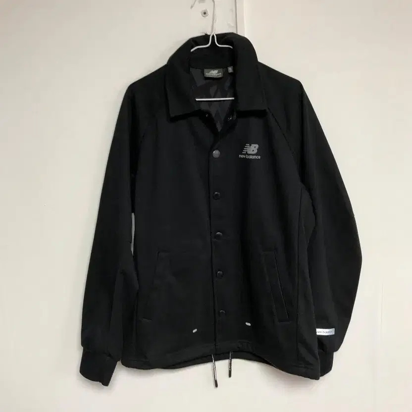 New Balance Men's Zip-up Jacket - Size 95M, Excellent Condition thumbnail 6