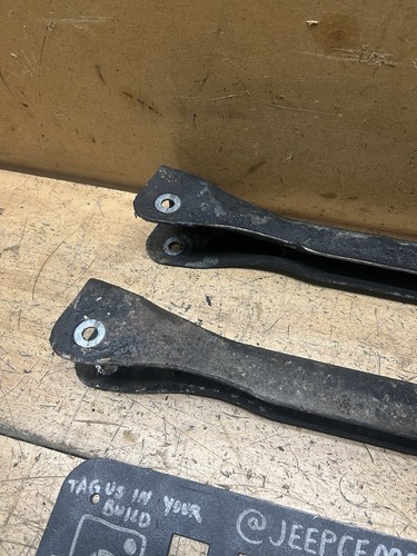 84-01 Jeep Cherokee XJ Comanche MJ OEM Upper Control Arm Arms (PAIR) - Picture 5 of 8