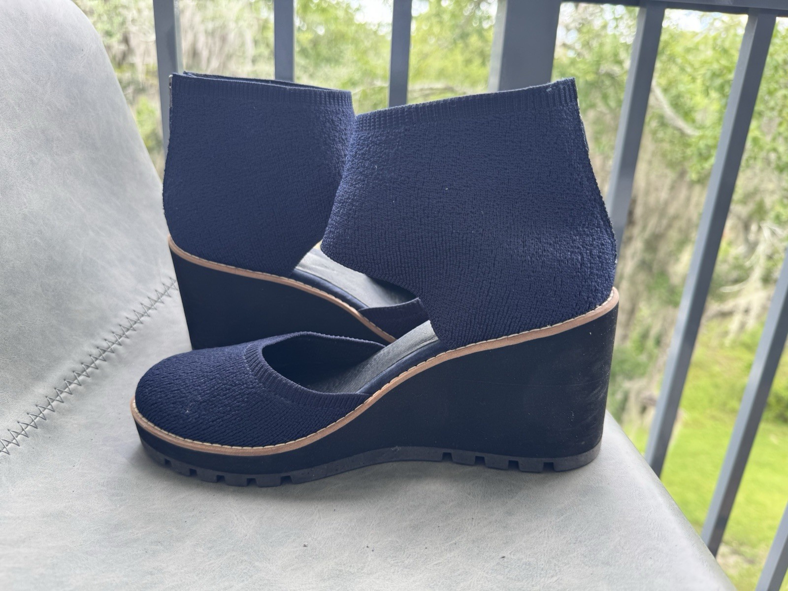 SAOLA Sandali Eileen Fisher Navy in maglia elasticizzata con zeppa taglia 9 suola a strappo zip sul retro