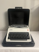 VTG 1971 Olympia SM9 Deluxe Portable Typewriter w Case Serial 4429263 New Ribbon thumbnail