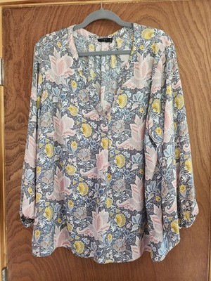 TAHARI Long Sleeve Split Neck Floral Printed Hi-Low Hem Top Size 3X Lightweight