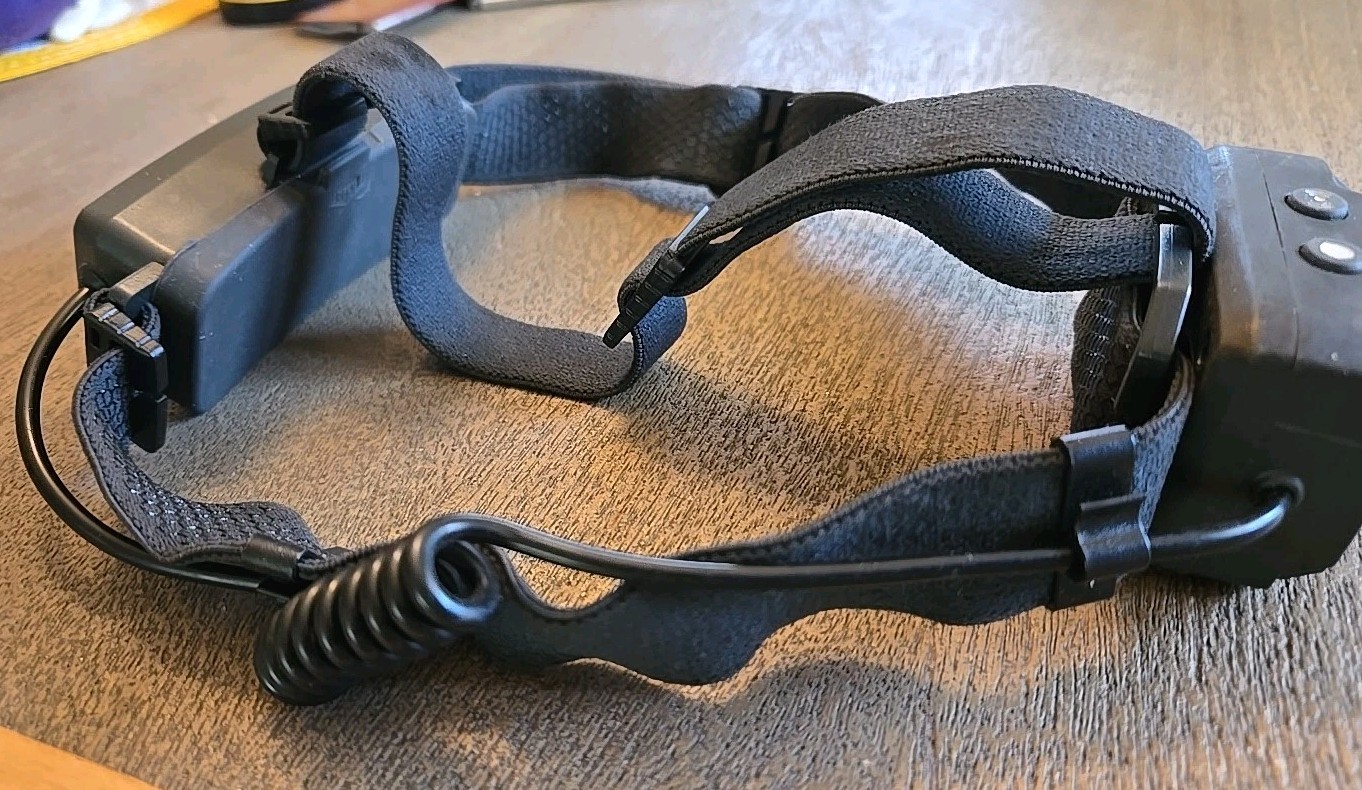 Swiss Tech Rechargeable LED Headlamp IP54 Weatherproof Drop Resistant See All 👀