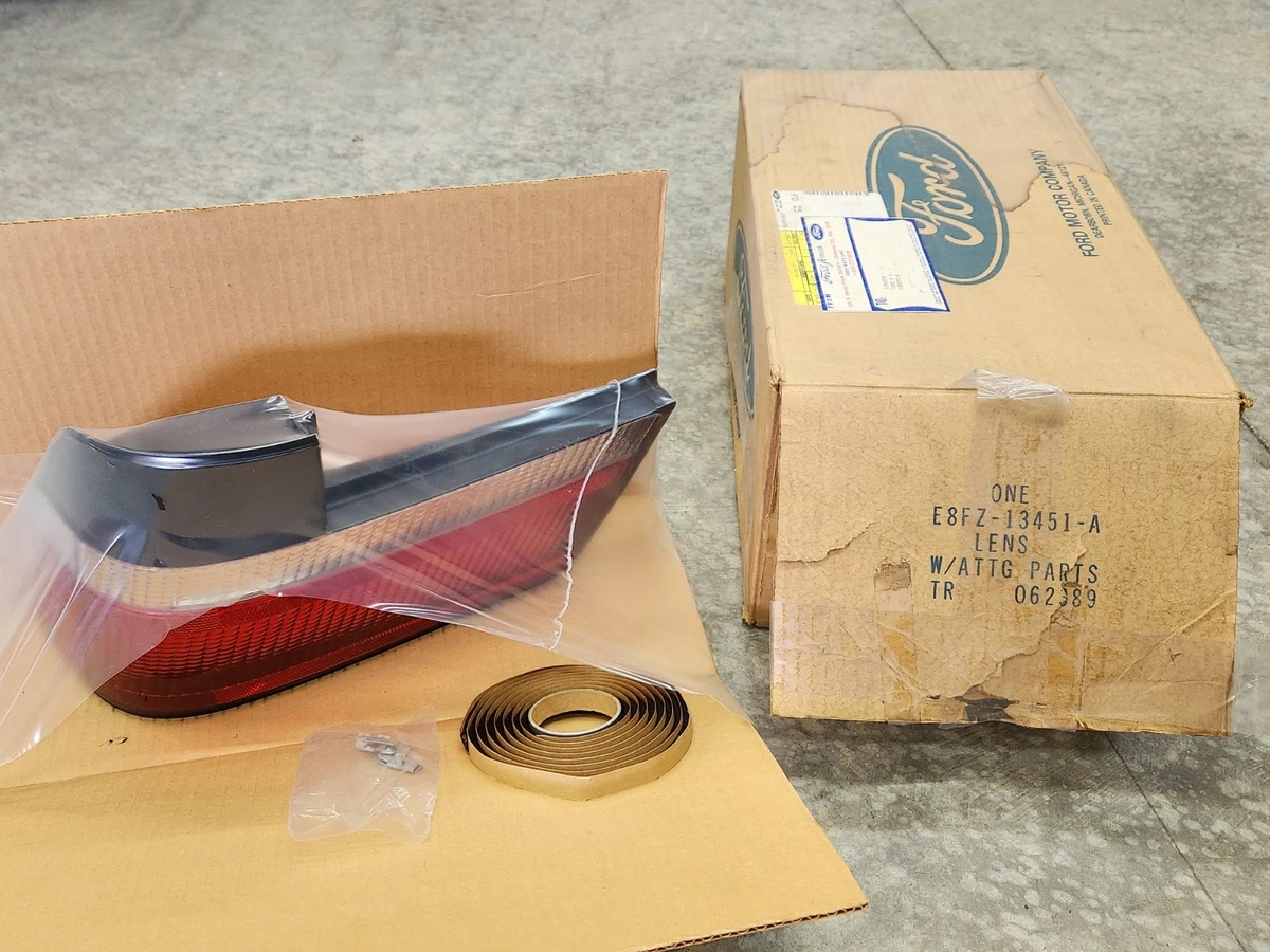 メジャー Rear Tail Lights for Ford Escort for sale | eBay