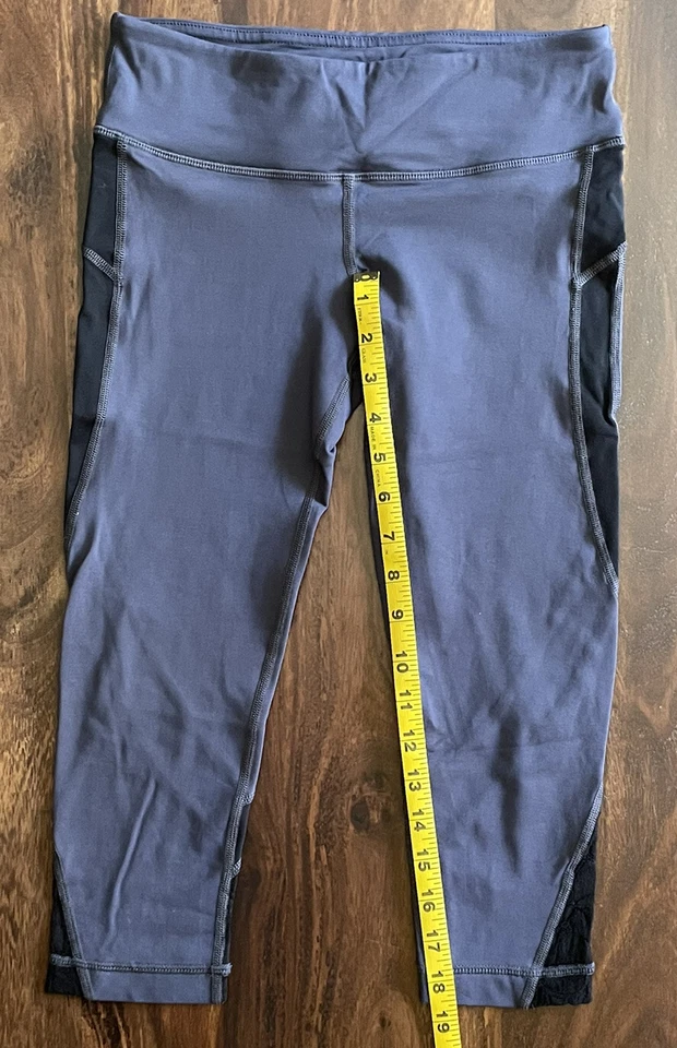VIMMIA VMMA Women's sz Small - Grey/Purple, Lace Cropped Capri Leggings 18" - Image 3 of 4