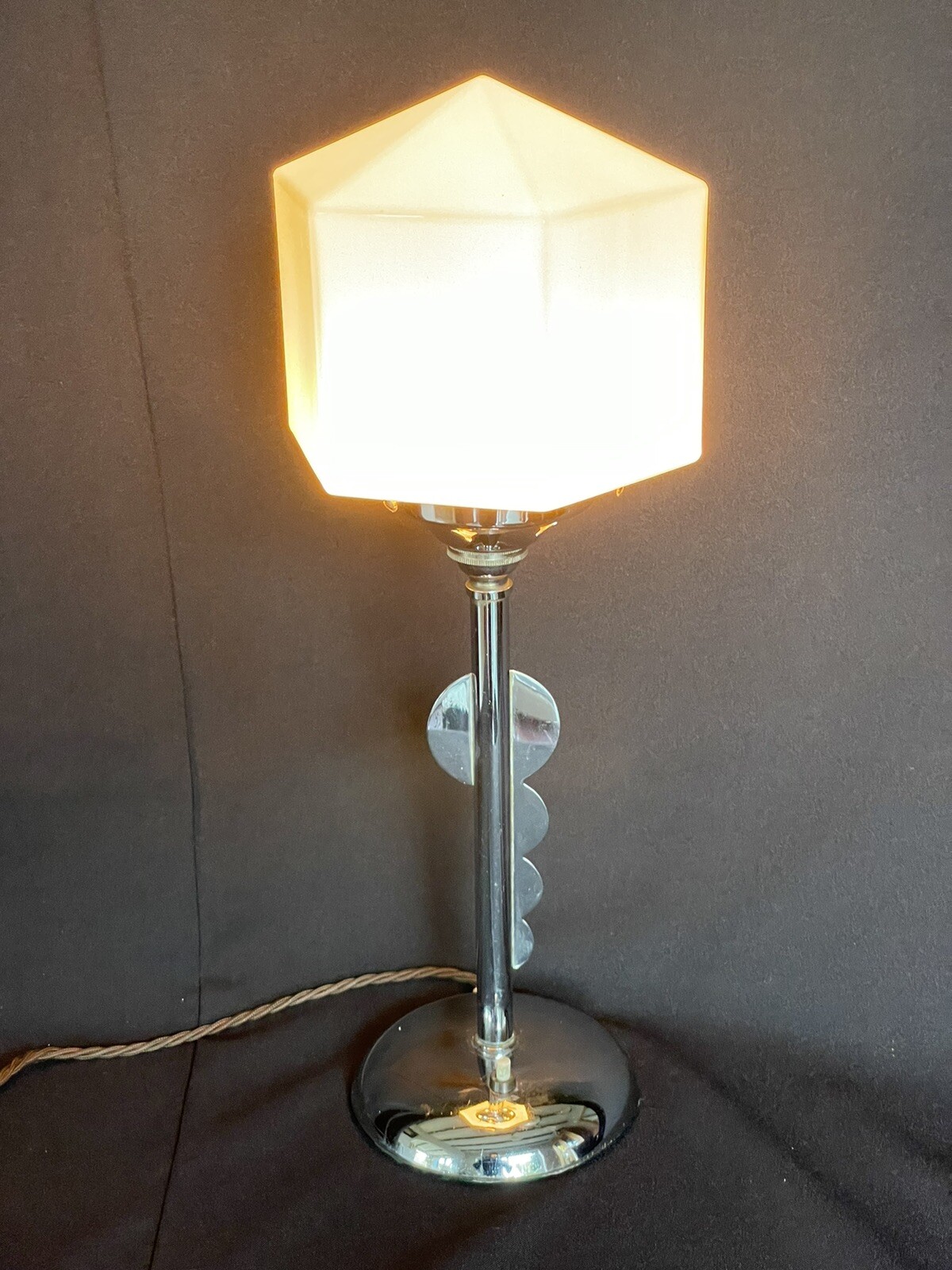 Lovely Original Art Deco Lamp eBay