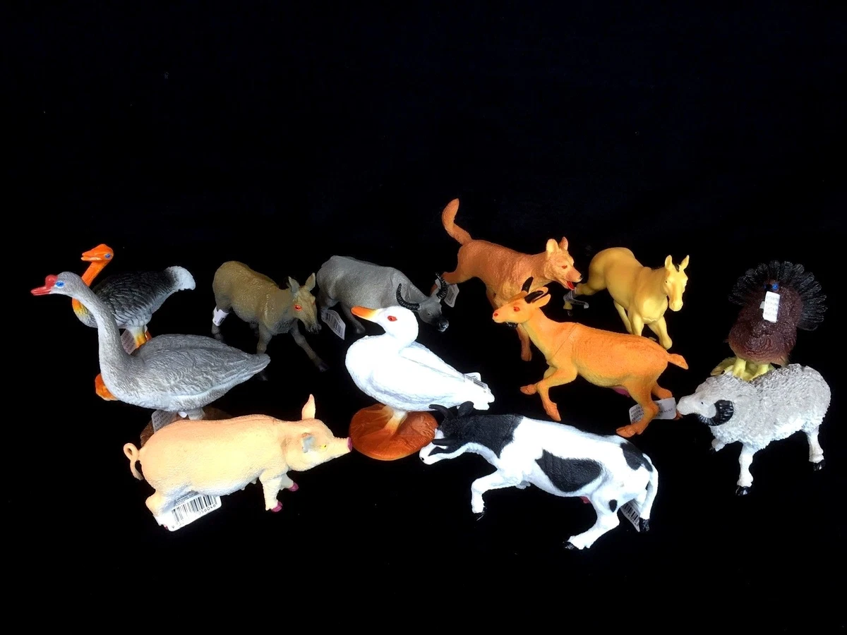 Plastic animal figurines online bulk