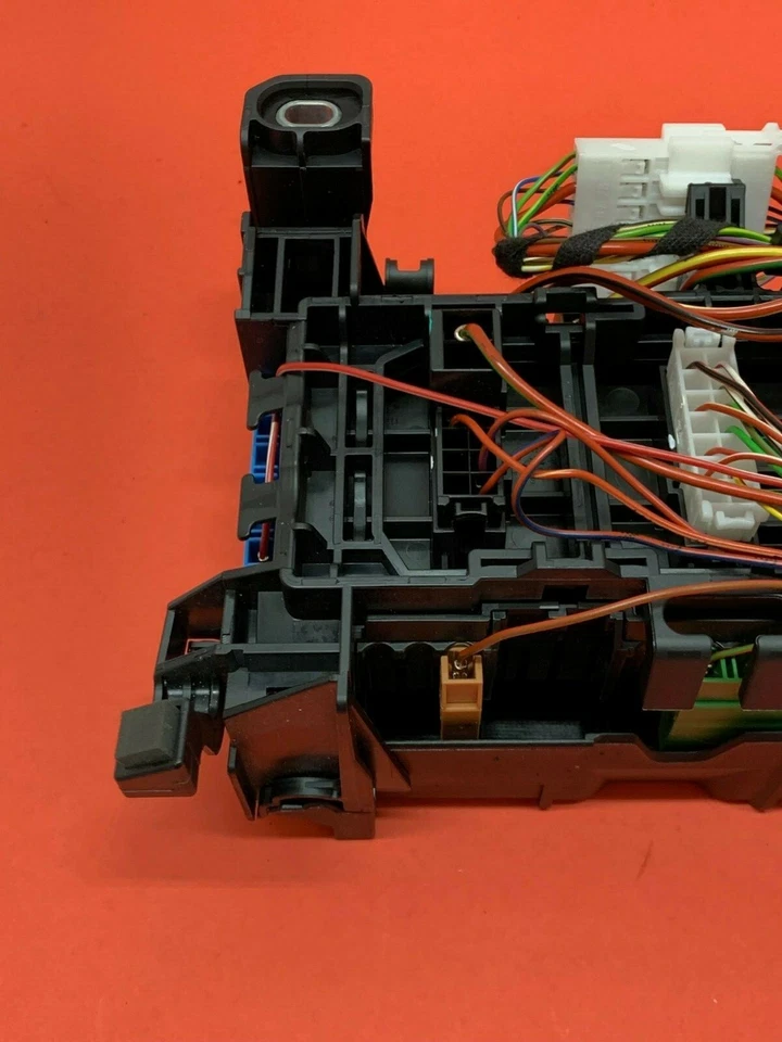 MERCEDES BENZ X156 GLA250 2014-2017 PASAJERO DERECHO CAJA DE RELÉ DE FUSIBLES SAM  Foto 2 de 4