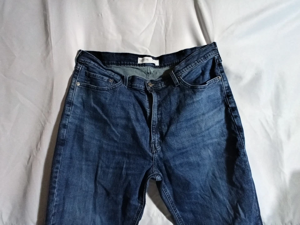 Levi Strauss & Co Signature S67 Athletic 40x32 Actual 39x30 Faded Whiskered - Image 2 of 4