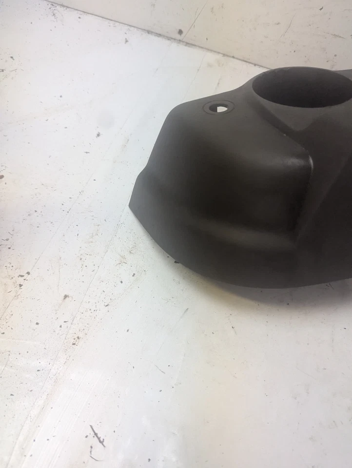 Consola derecha usada para Husqvarna YTH24K48 se adapta a muchos guardabarros portavasos Husqvarna Foto 2 de 4