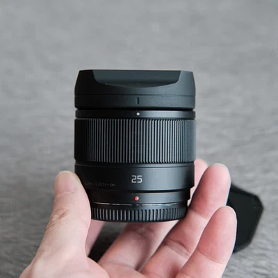 Resin Camera Lens Hood w/Cover For Panasonic Lumix G 25mm f/1.7 ASPH Lens Hood