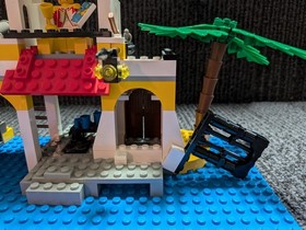 LEGO Imperial Guards: 6263 Imperial Outpost with Instructions and Box