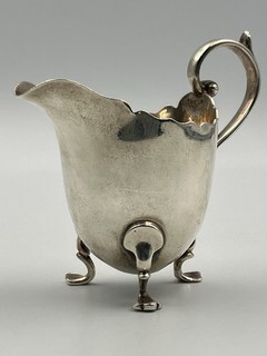 Edwardian Silver Cream Jug Cracked Egg Motif Chester Hallmarked 1904 71.9g