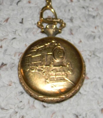 Belle Suisse - Locomotive Pocket Watch - Embossed with Chain