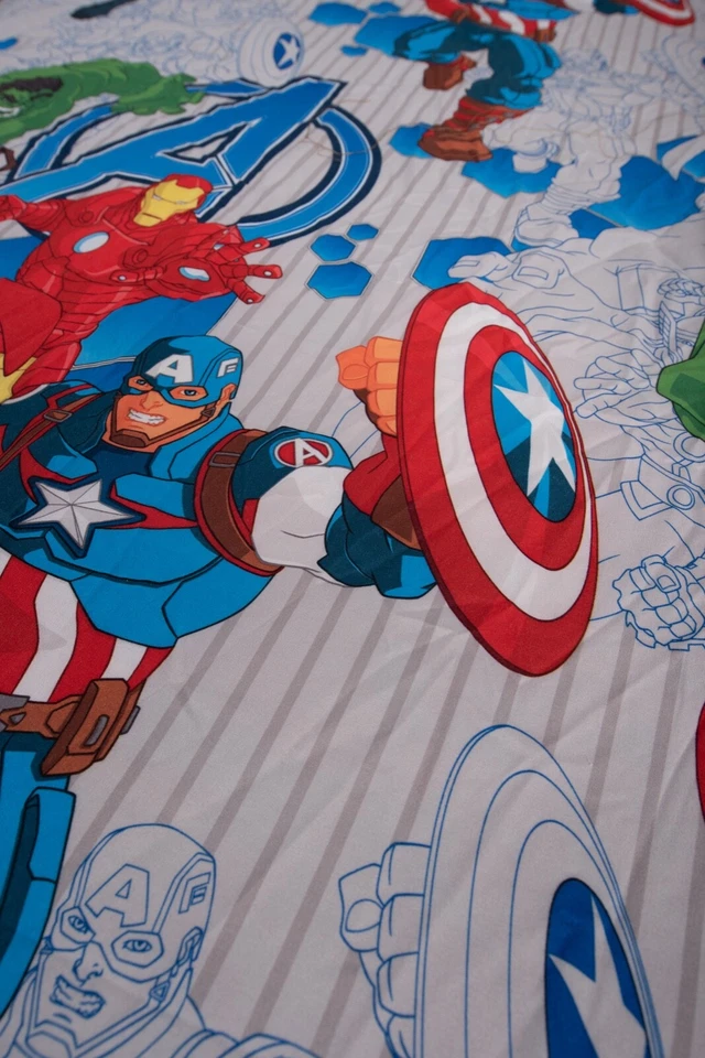 漫威漫画复仇者联盟全页和假超级英雄2 PC美国队长绿巨人  — 第 3/4 张图片