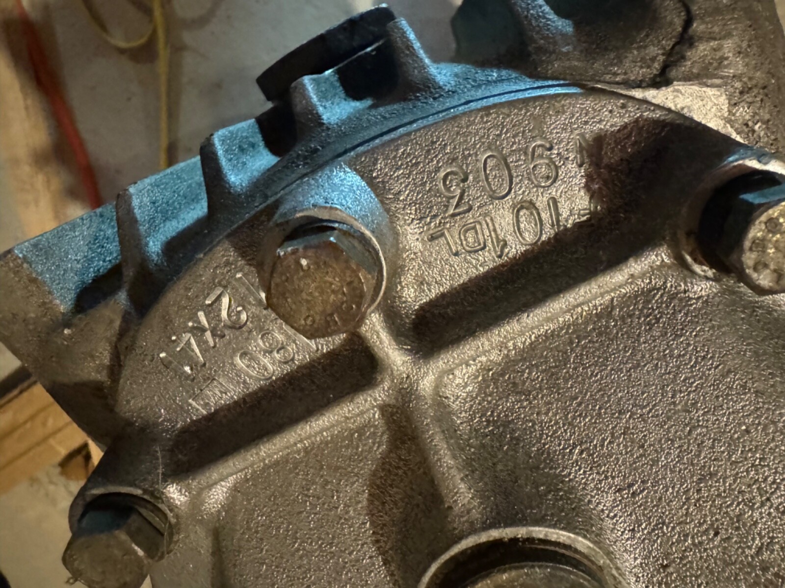 ferrari 365 Gt4 2+2,400i, 412 DIFFERENTIAL housing part#120202+