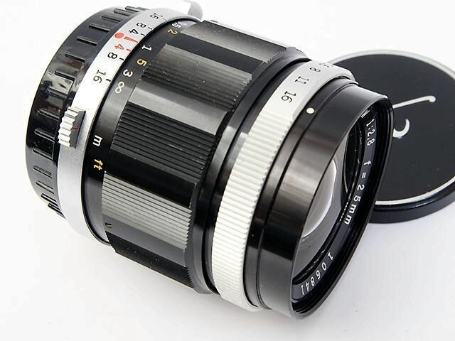 Olympus PEN G.Zuiko Auto-W 25mm F2.8 Wide Angle Prime Lens