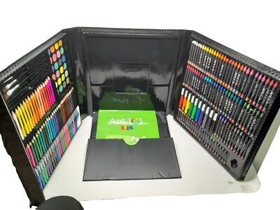 Art 101 Kids Trifold  235 Piece Art Set Never Used