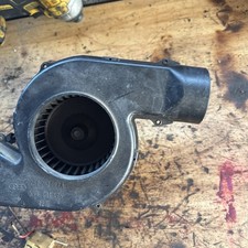 Vw T2 Bus Heater Blower Motor Wbracketrelay 72-79 Used Oe German 261261193a Vw T2 Bus Heater Blower Motor Wbracketrelay 72-79 Used Oe German 261261193a