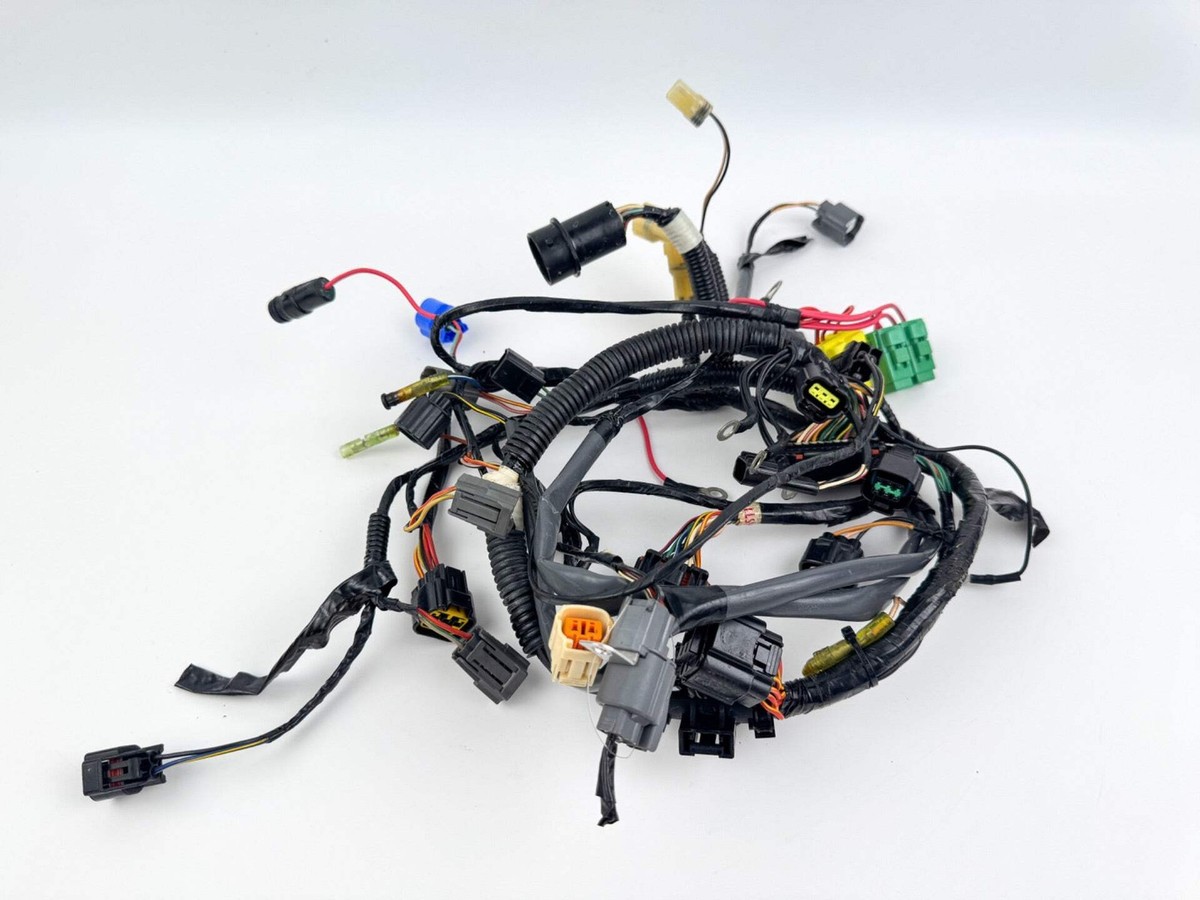 2004 Yamaha 115 HP 4 Stroke Outboard Engine Wire Harness 68V-82590 