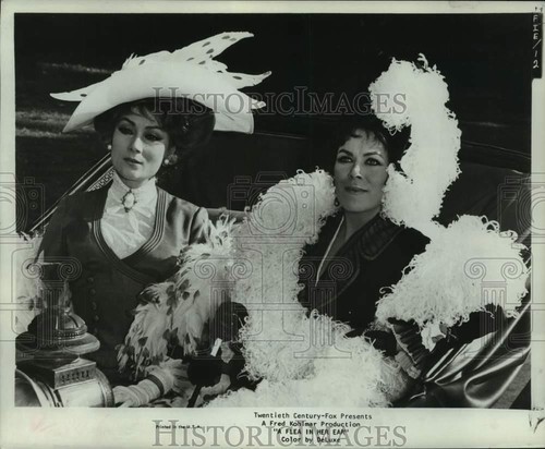 1968 Press Photo Actresses Rosemary Harris, Rachel Roberts in A Flea in ...