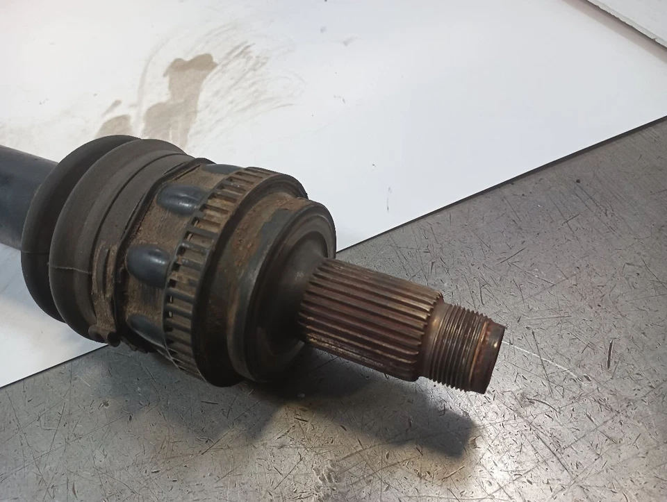 Eje derecho pasajero trasero bmw 330xi 12123007 2005 Foto 4 de 4