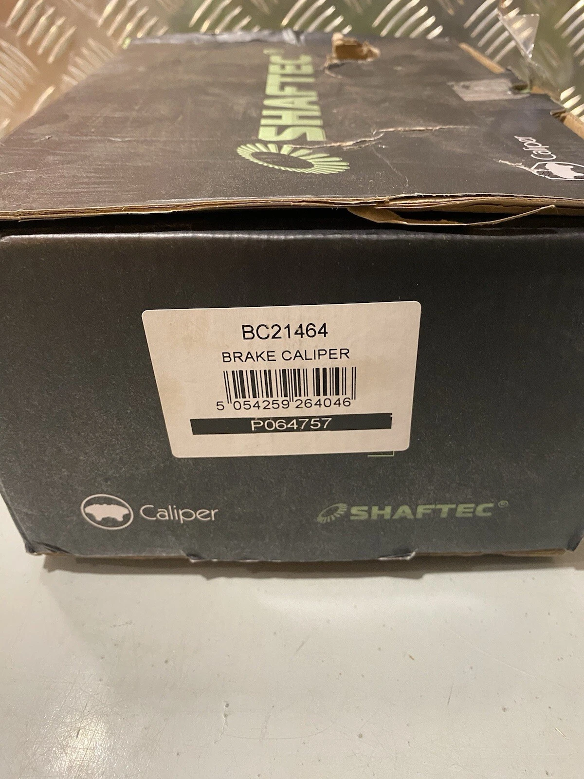 Shaftec BC21464 Brake Caliper For Toyota Hilux Brand New Box Open 2