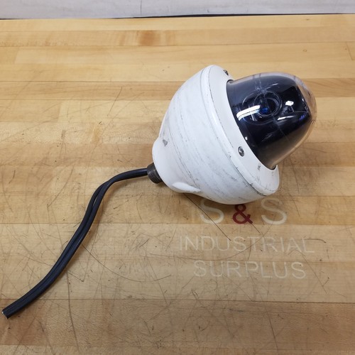 Bosch VDN-498V03-21 Flexidome Camera. 2X D/N 540TVL 2.8-10 NSTC. DC: 12V 400mA - Picture 6 of 7