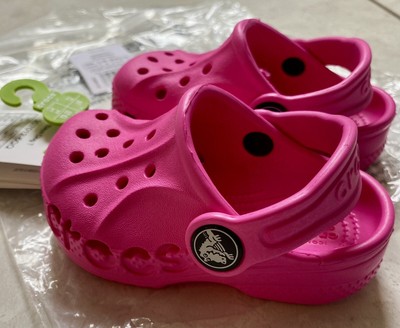 Crocs Baya Clogs Unisex Kinder Kleinkinder elektrisch pink - Gr. C4 EUR 19-20 - BRANDNEU MIT ETIKETT