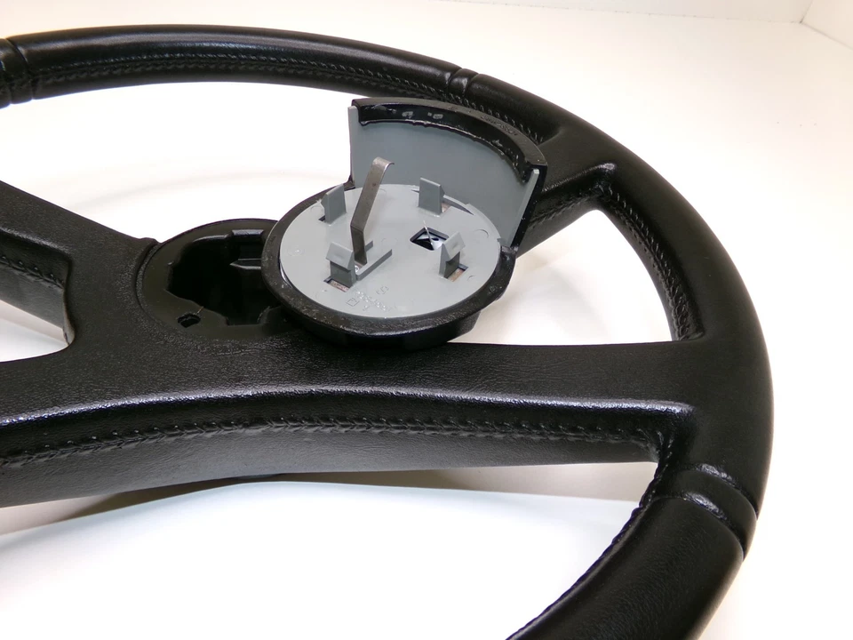 Chevrolet GMC Silverado 88-94 C/K Chevy Black Steering Wheel Foto 3 de 4