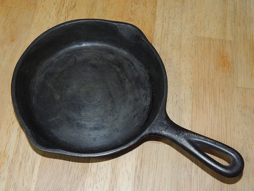 Vintage Wagner Ware Sidney 0, Cast Iron 7" Skillet #3, P/N 1053A, in VGC