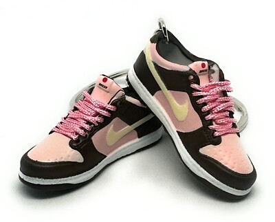 3D DUNK SNEAKER KEYCHAIN