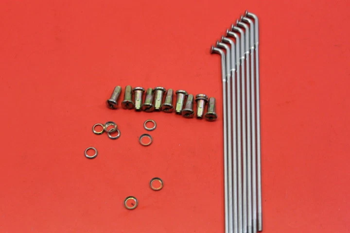 JUEGO DE RADIOS HONDA XL250 SL250S BS 8X193,5 CANTIDAD 8 PIEZAS # 97616-6922710 NUEVO DE STOCK Foto 3 de 4