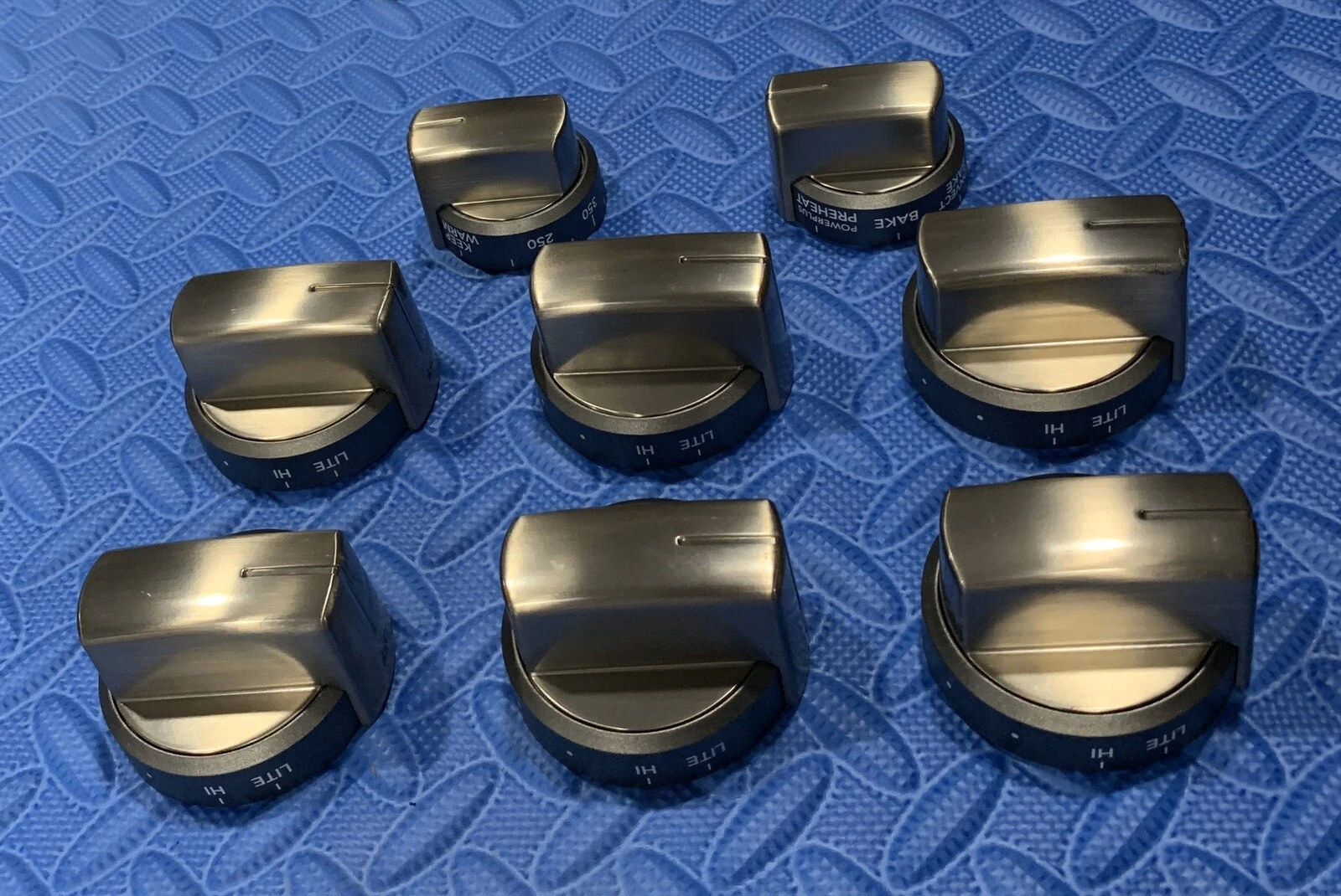 FRIGIDAIRE PRO STNLS(graphite)KNOB SET(8pc)FOR GAS RANGES, see pics.
Opens in a new window or tab