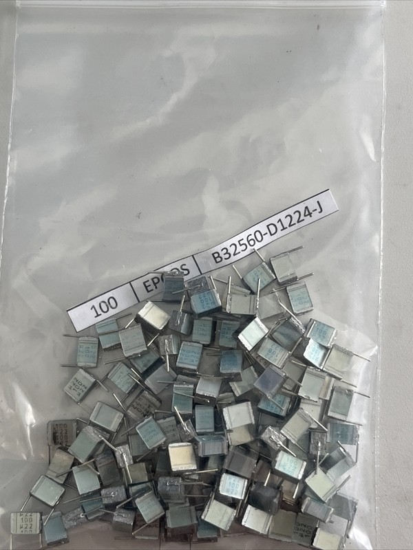 100 PCS EPCOS B32560-D1224-J CAP FLM 0.22uF 5% RADIAL CAPACITORS