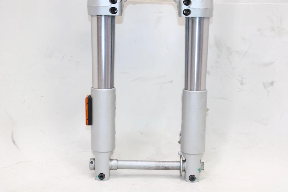 BMW R1150GS 2002 OEM HORQUILLAS DELANTERAS COMPLETAS SUSPENSIÓN MANILLAR TRIPLE ÁRBOL Foto 4 de 4