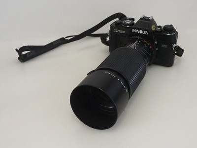 Minolta X-700 SLR Analog Spiegelreflex Kamera mit Macro 70-210 mm Zoom