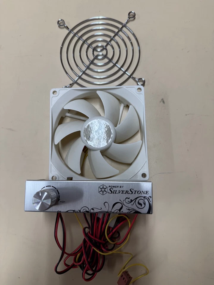 PC Case Fans 2x SilverStone 92mm Case Fan with Controller - NEW Sealed in BOX  - Image 2 of 4