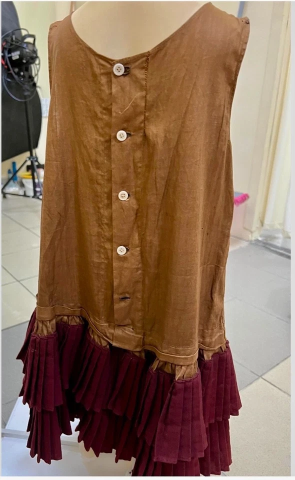 Disfraz antiguo de 2 piezas para niña de 5 años. 1870-1880. Foto 3 de 4