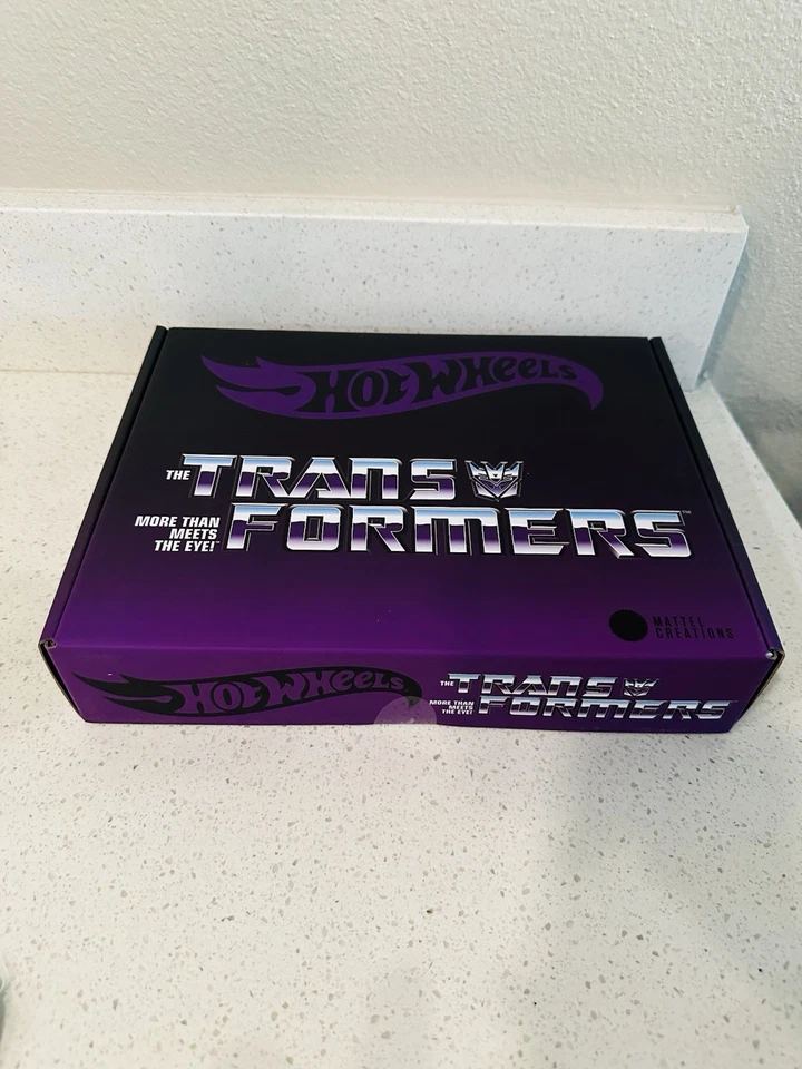 Hot Wheels × Transformers Nemesis Prime Mattel Creations Exclusive - In Hand - Image 2 of 4