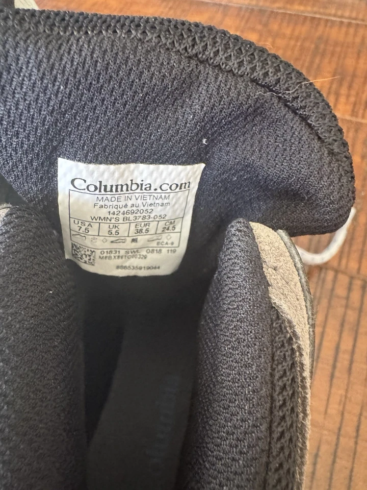 Women’s Columbia Hiking Boots-size 7.5-worn Once! - Image 3 of 4