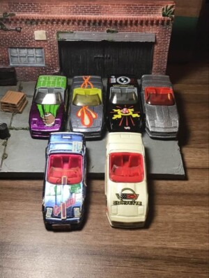 Hot Wheels Lot Of 6 Custom Corvette s Different Variations