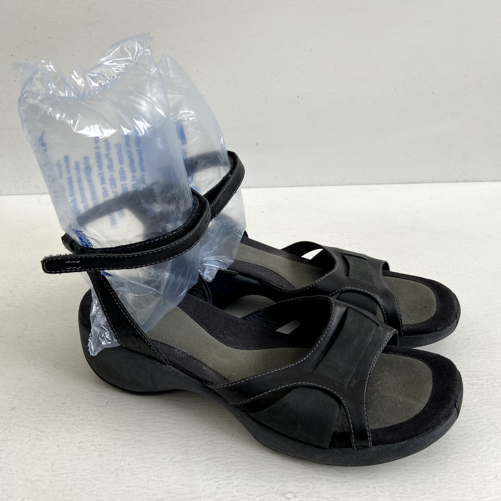 Sandali da donna neri Merrell pelle cinturino alla caviglia taglia 8 meridiana charade zeppa bassa