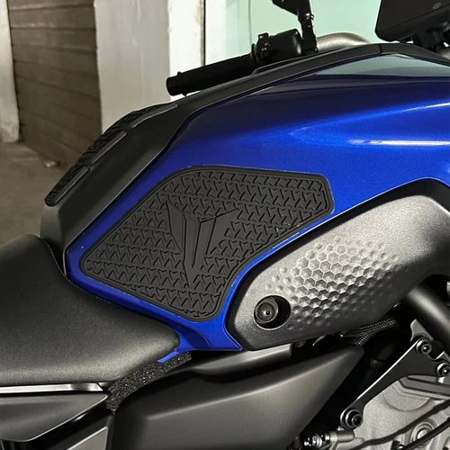 For YAMAHA MT07 MT-07 2021-2024 Black Rubber Side Fuel Tank Pad Sticker - Picture 8 of 9