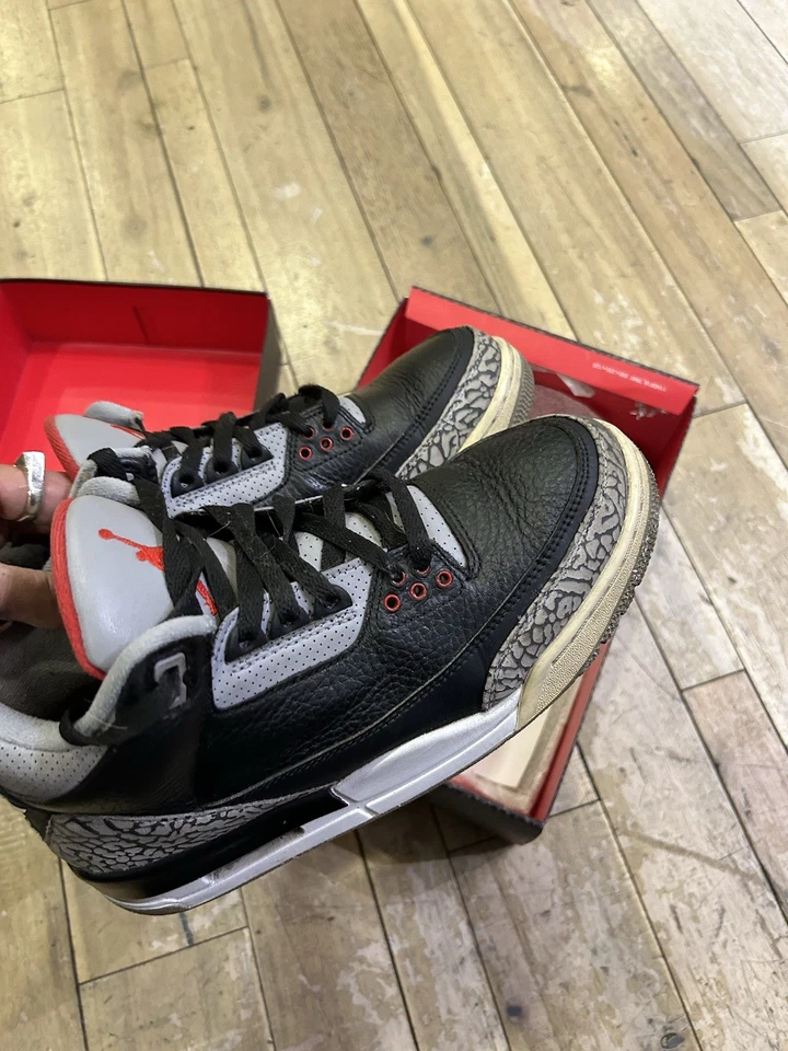 Size 8 - Jordan 3 Retro OG Mid Black Cement - Image 3 of 4