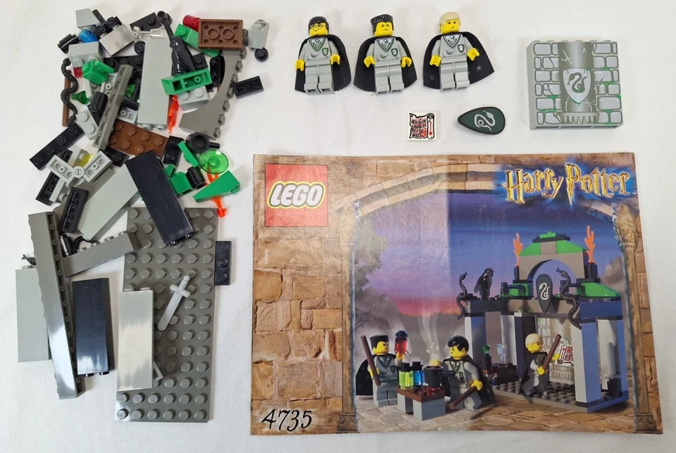 LEGO Harry Potter 4735 Slytherin, Foto 1 von 4
